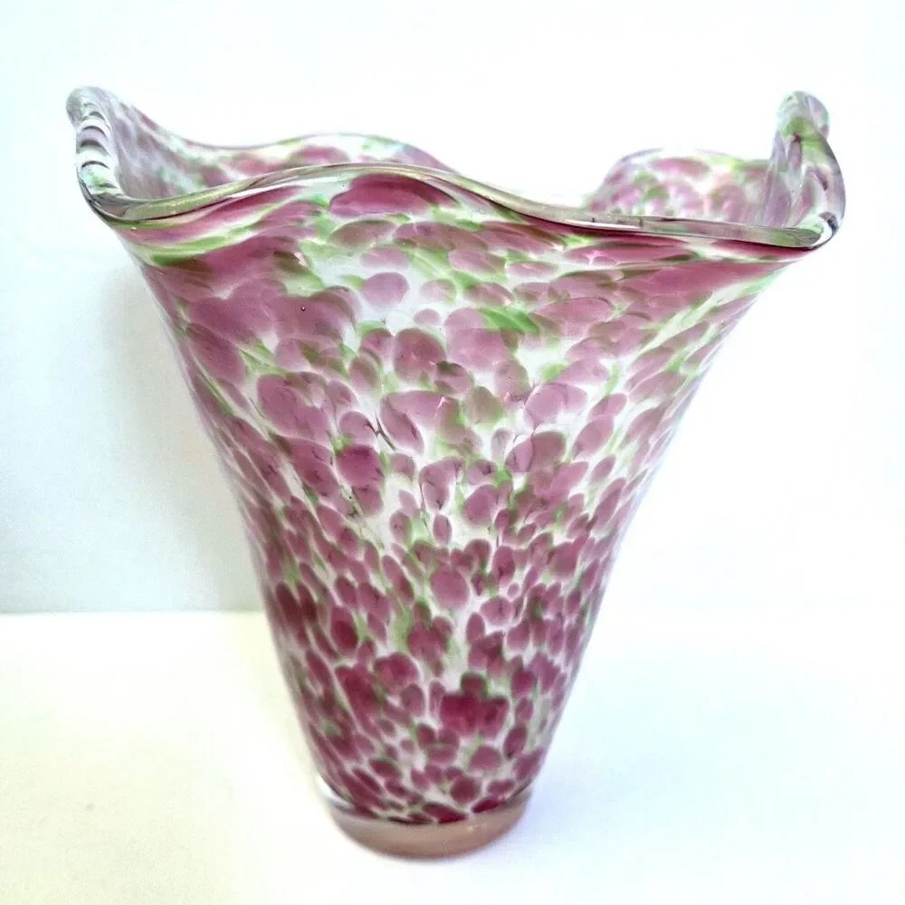MCM burton + BURTON Artglass Vase Ruffle Edge Pink/Green Confetti Approx 6.5